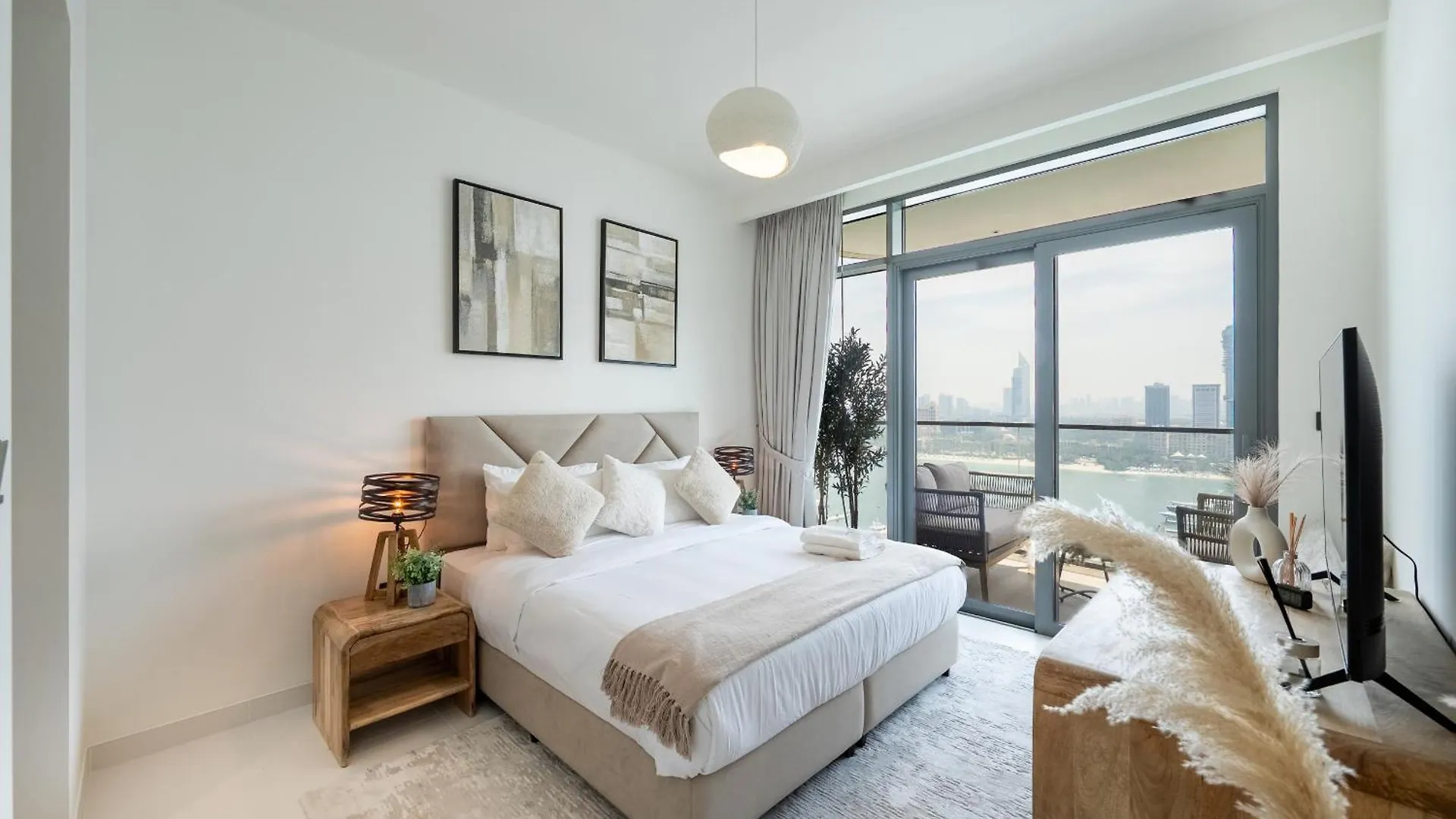 Apartment Luxury 2Bdr With Spectacular Frontline Beach And Sea Views Dubai