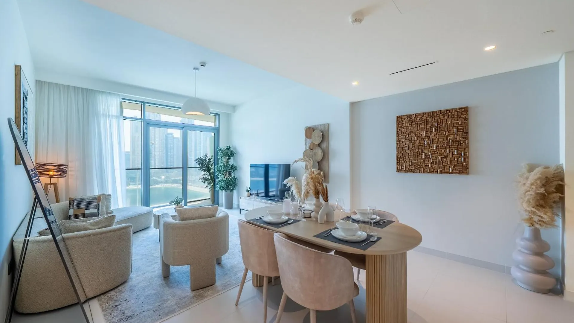Apartment Luxury 2Bdr With Spectacular Frontline Beach And Sea Views Dubai