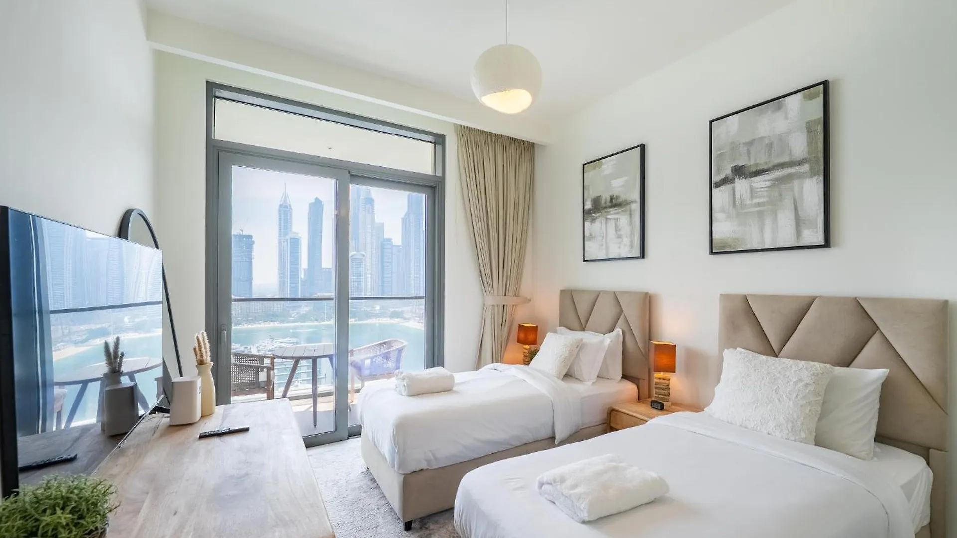 Luxury 2Bdr With Spectacular Frontline Beach And Sea Views Dubai Apartment
