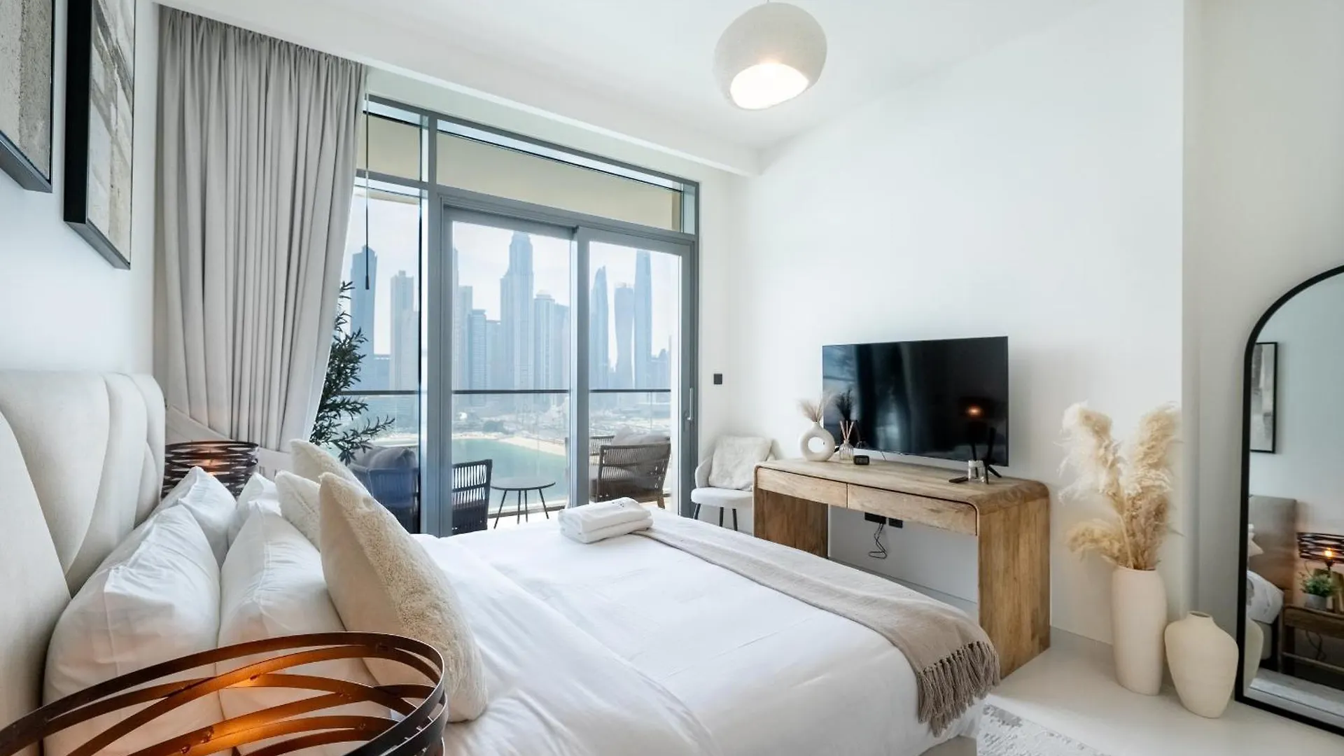 Appartamento Luxury 2Bdr With Spectacular Frontline Beach And Sea Views Dubai