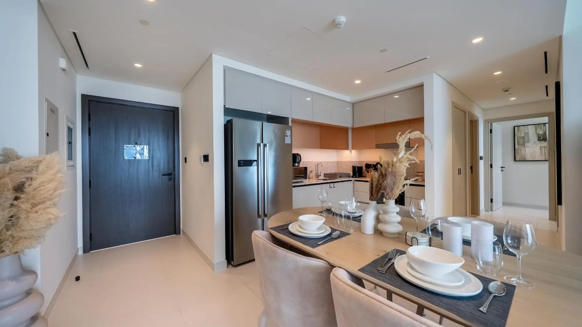 Luxury 2Bdr With Spectacular Frontline Beach And Sea Views Dubai Apartment